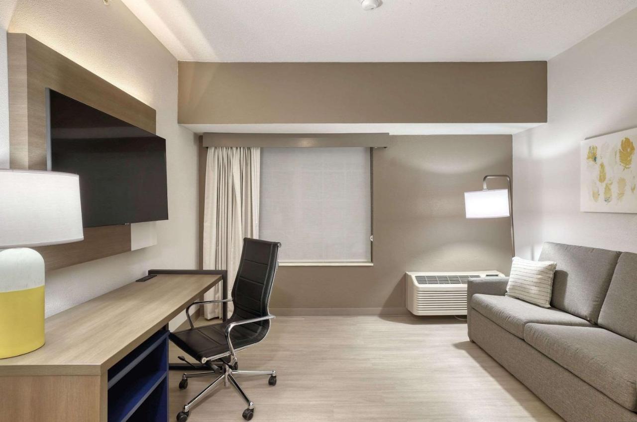 Comfort Suites Milwaukee Airport Oak Creek Exteriér fotografie