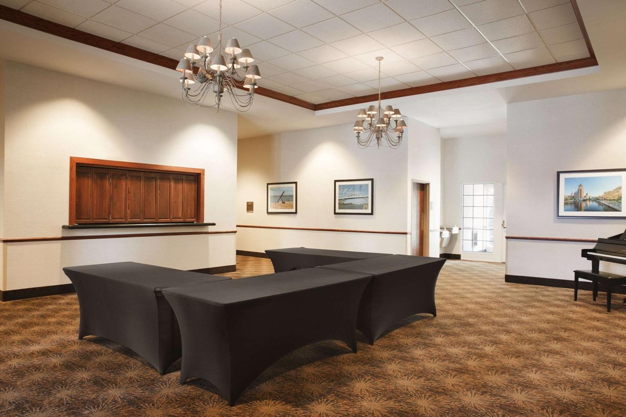 Comfort Suites Milwaukee Airport Oak Creek Exteriér fotografie